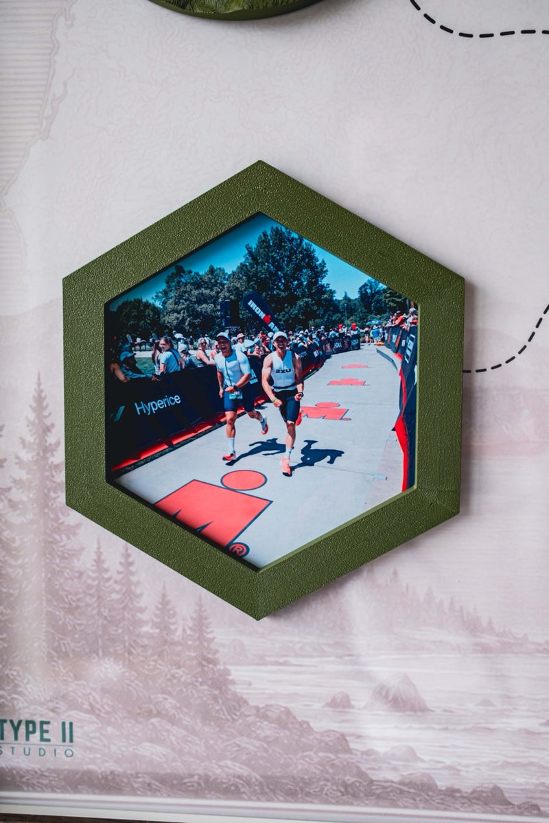 Chargez l'image dans la visionneuse de la galerie, Custom Triathlon Artifact – Swim • Bike • Run - 20x27"
